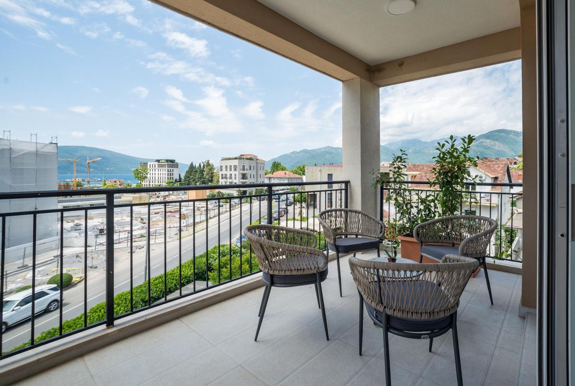 Villa Linz Tivat Exterior photo