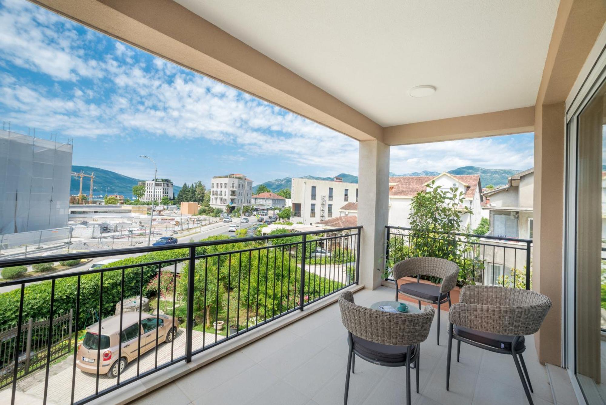 Villa Linz Tivat Exterior photo