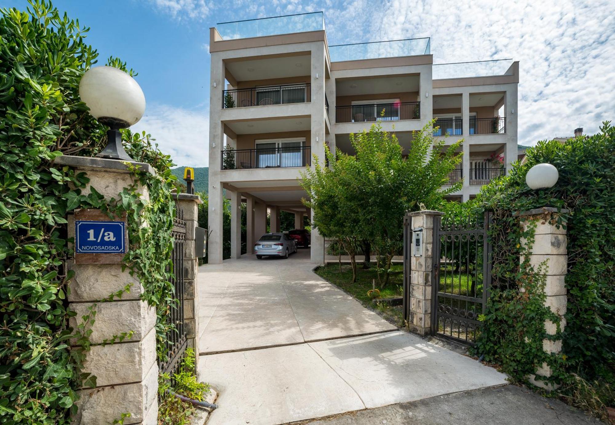 Villa Linz Tivat Exterior photo